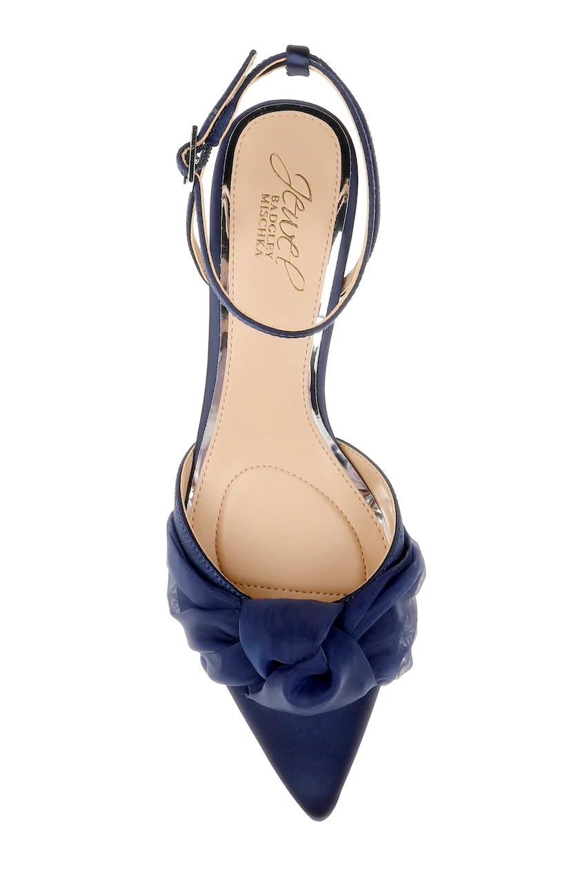 Favor Pointed Toe Kitten Heels - Image 5