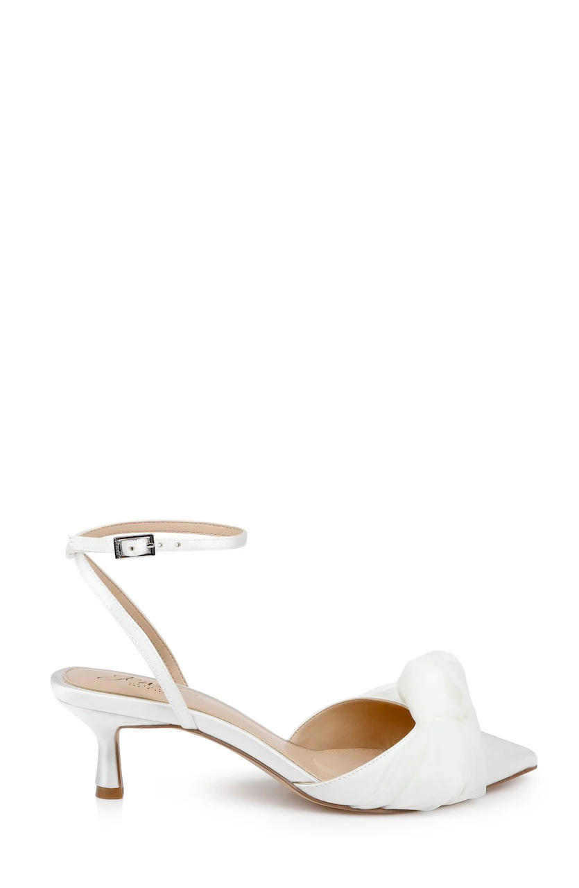 Favor Pointed Toe Kitten Heels - Image 9